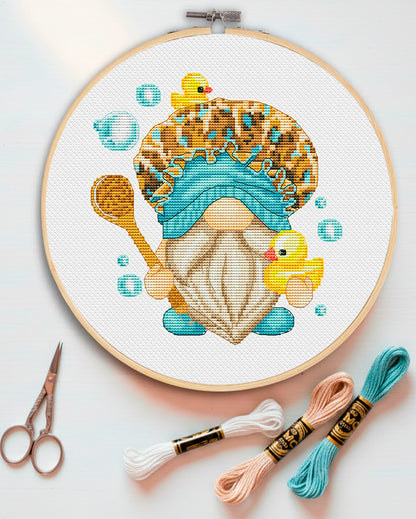 Counted cross stitch pattern - Gnome in the bathtub